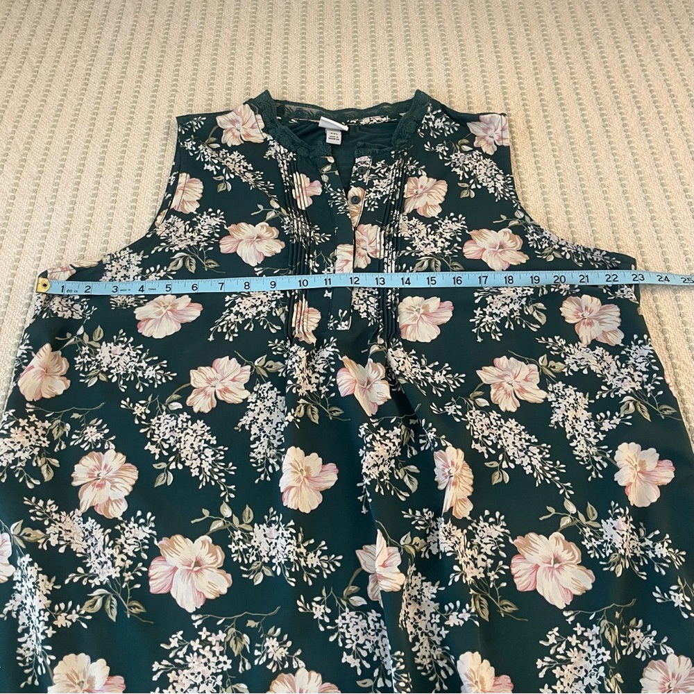 A New Day Dark Green Floral Blouse - Size: XXL - Picture 5 of 6